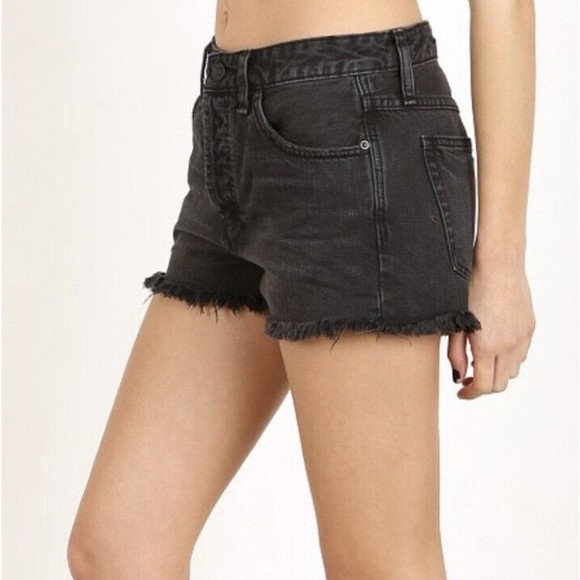 NWT Free People Rock Denim Uptown Shorts In Blackbird Size 24 - Picture 1 of 12